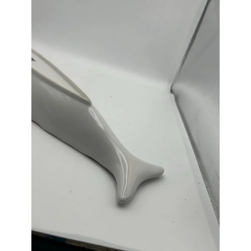 TagFish Shaped Plate/Vessel White Ceramic Minimalism Scandinavian? VTG ￼